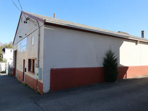 new-bedford-3-side-exterior-sign-in-peripheral