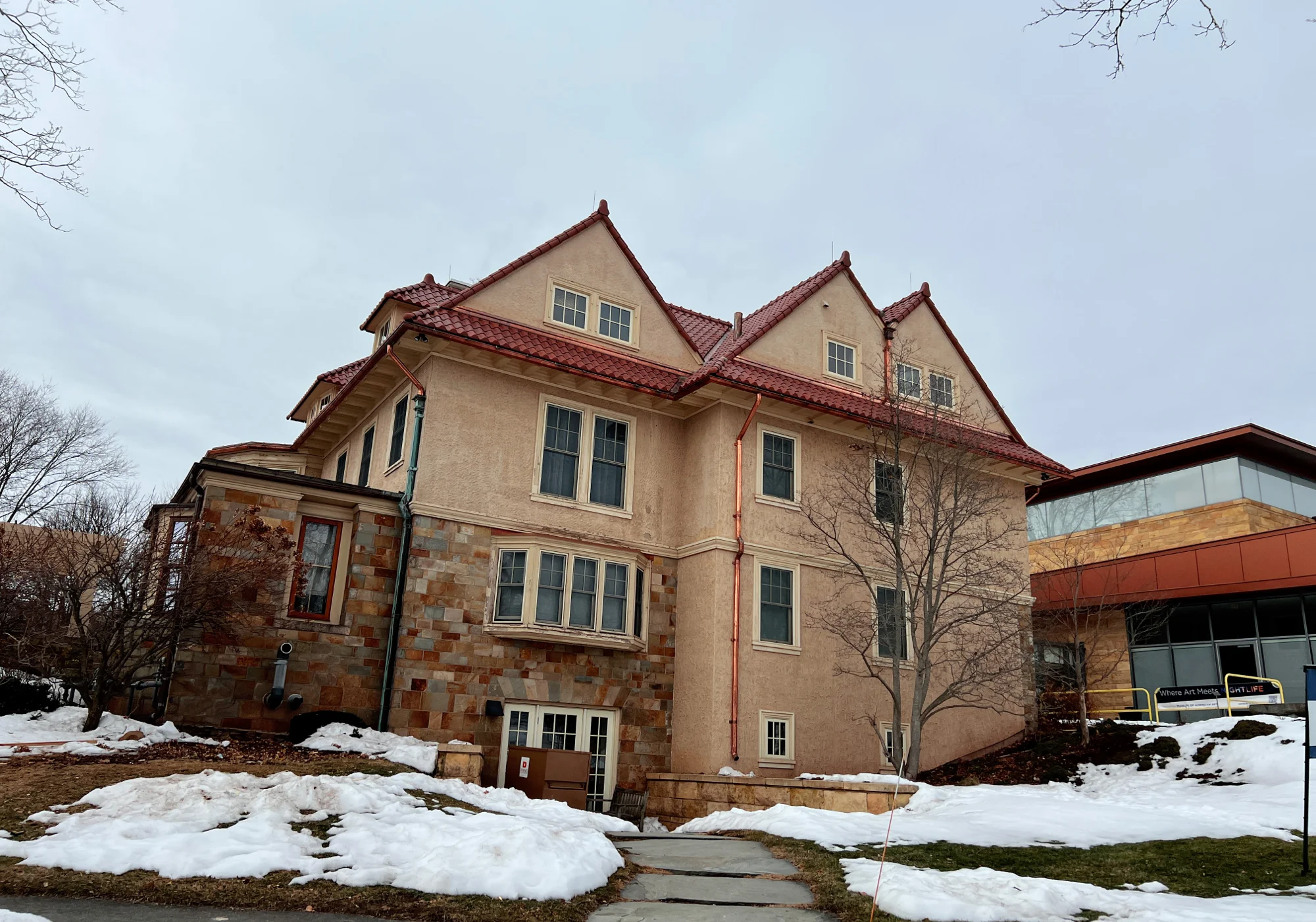 New Britain Museum Art Side